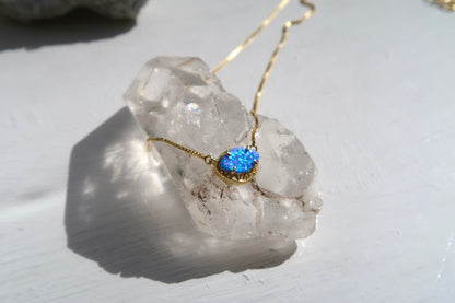 Tiny eye-shape opal necklace