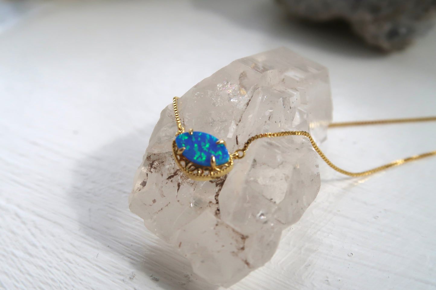 Tiny eye-shape opal necklace