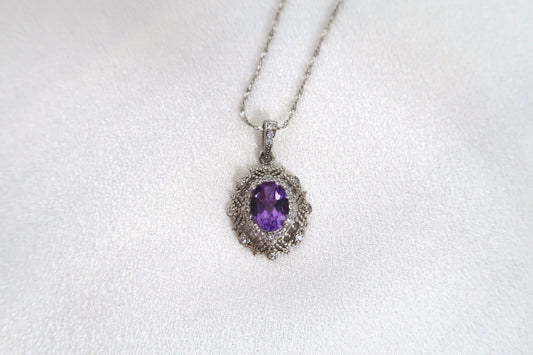 Victorian-style Crystal Necklace