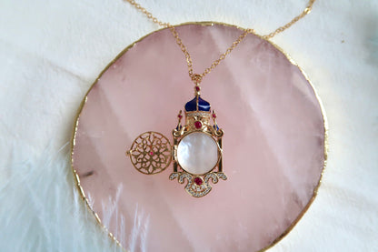 Aladdin Agrabah castle necklace