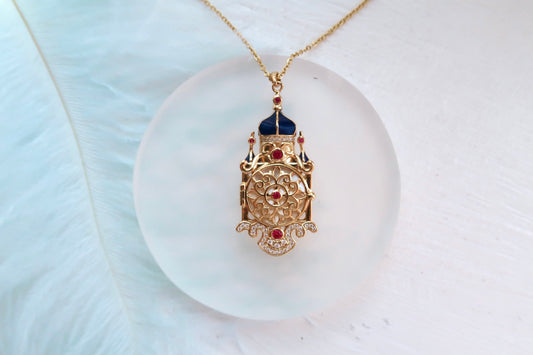 Aladdin Agrabah castle necklace